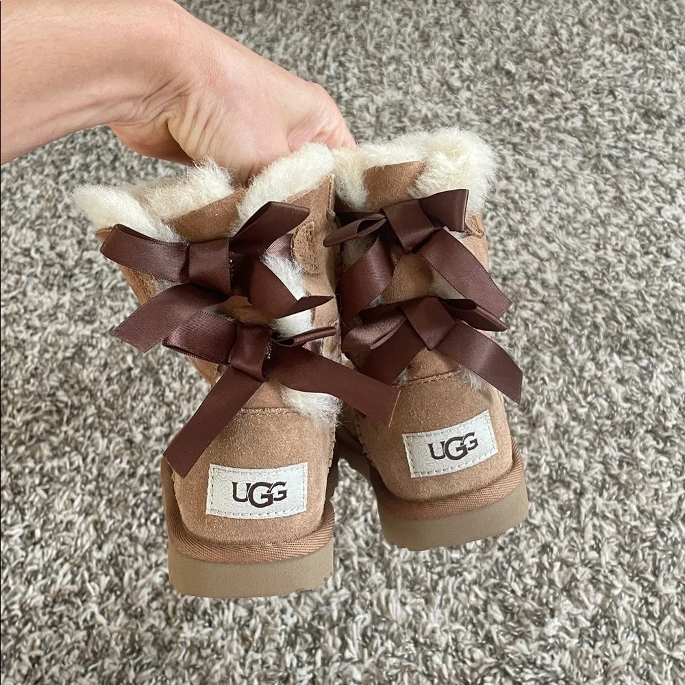 UGG Toddlers' Bailey Bow II Boots Chestnut Brown size 9T